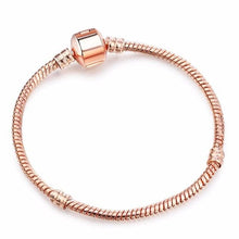 Load image into Gallery viewer, Textured Metallic Heart or Cube Bracelet for Women - B / 17cm