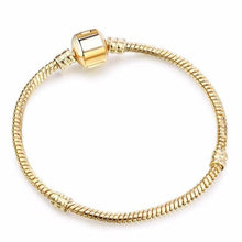 Load image into Gallery viewer, Textured Metallic Heart or Cube Bracelet for Women - C / 17cm