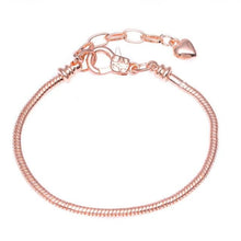 Load image into Gallery viewer, Textured Metallic Heart or Cube Bracelet for Women - H / 17cm